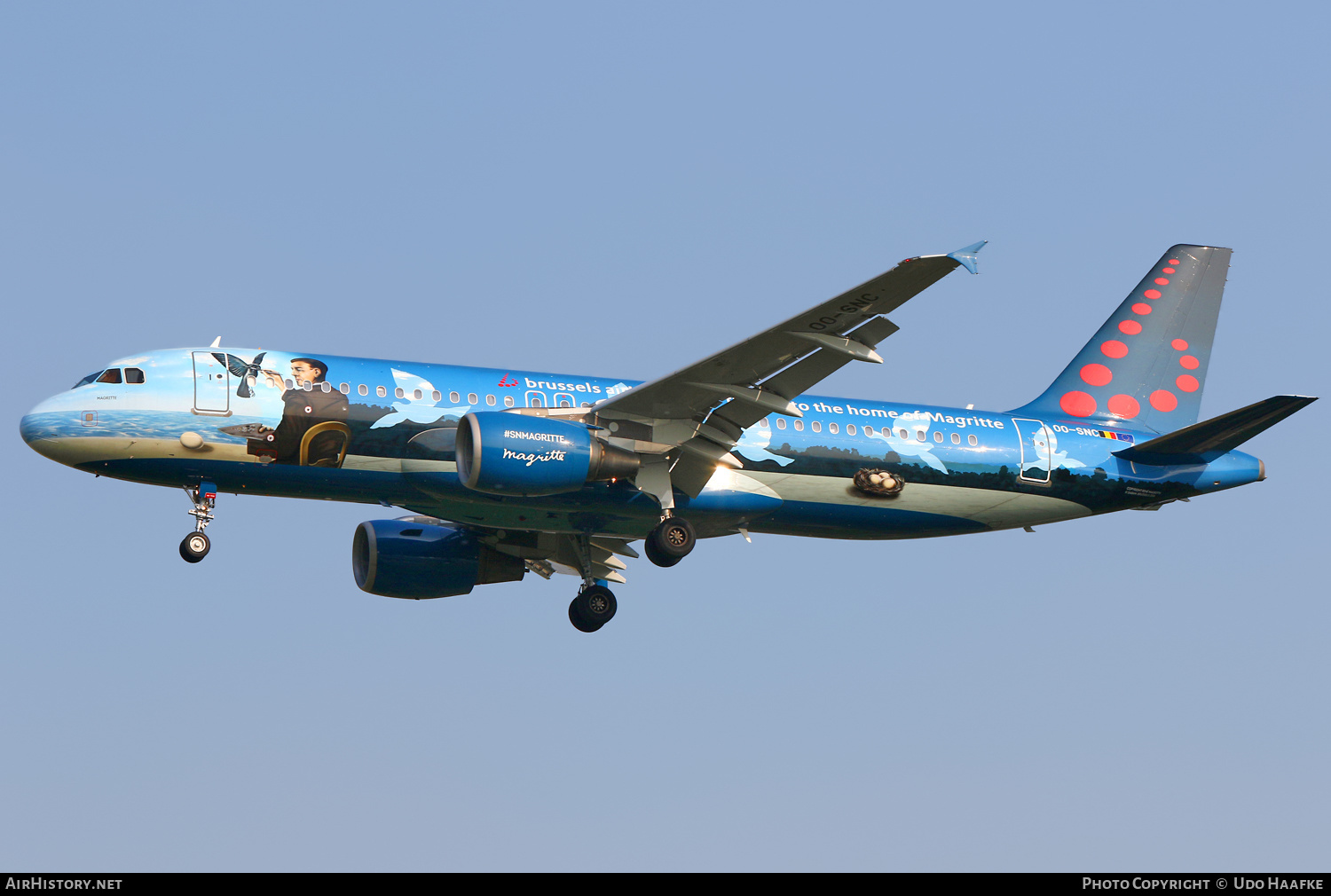 Aircraft Photo of OO-SNC | Airbus A320-214 | Brussels Airlines | AirHistory.net #546300