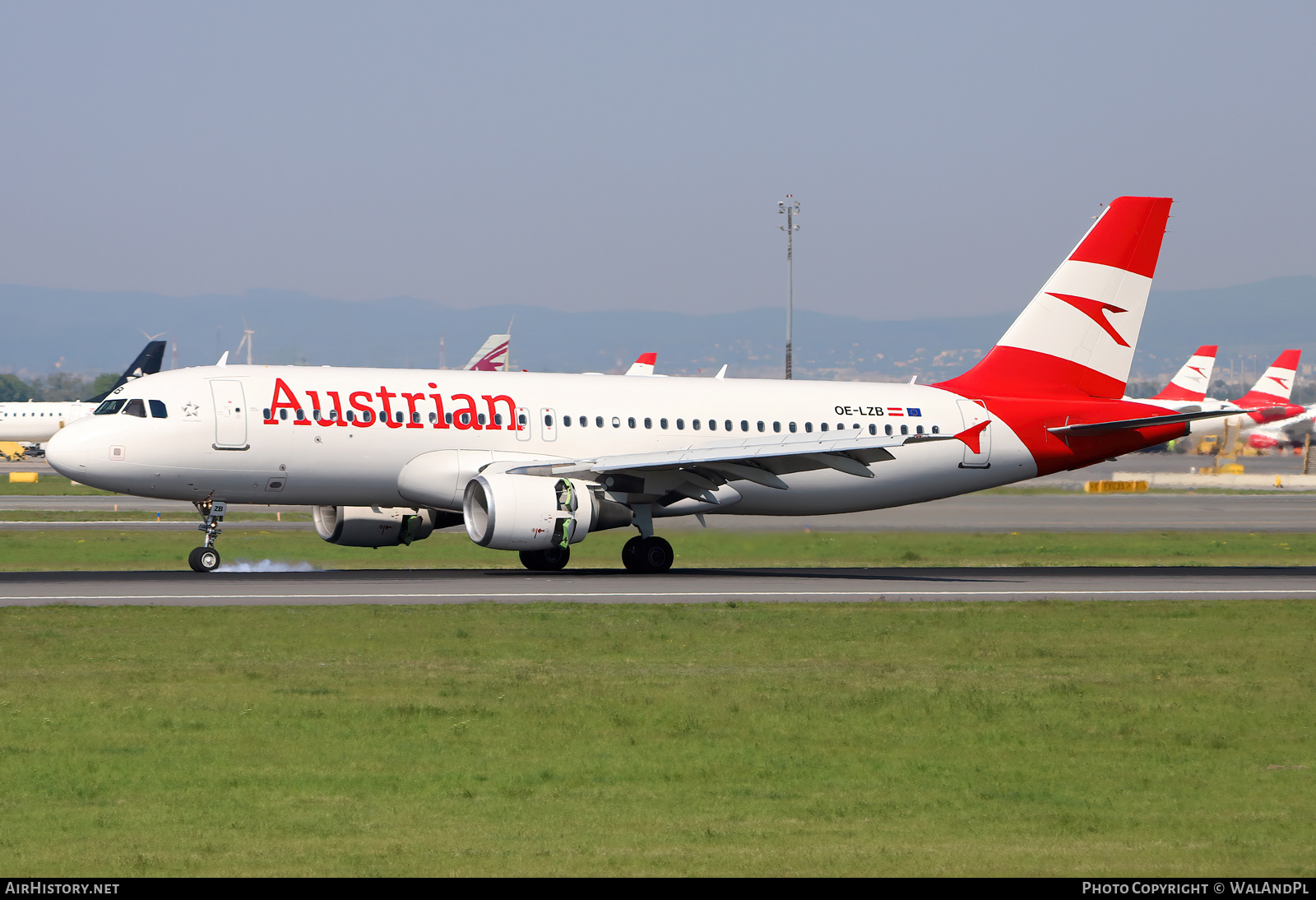 Aircraft Photo of OE-LZB | Airbus A320-214 | Austrian Airlines | AirHistory.net #546313