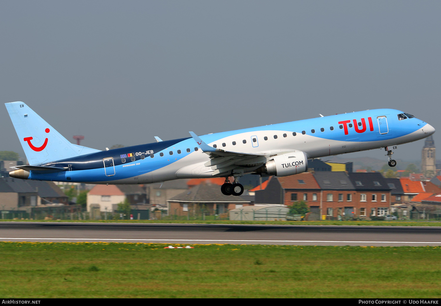 Aircraft Photo of OO-JEB | Embraer 190STD (ERJ-190-100STD) | TUI | AirHistory.net #546400