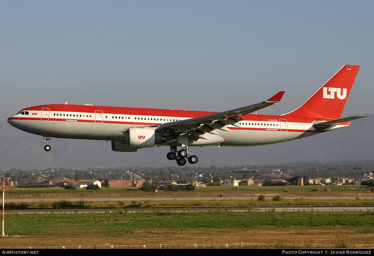 Aircraft Photo of D-ALPG | Airbus A330-223 | LTU - Lufttransport-Unternehmen | AirHistory.net #546456