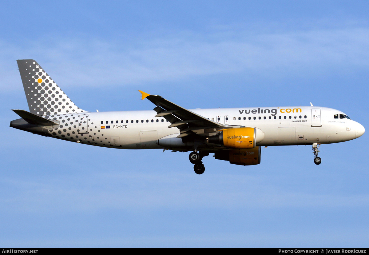 Aircraft Photo of EC-HTD | Airbus A320-214 | Vueling Airlines | AirHistory.net #546460