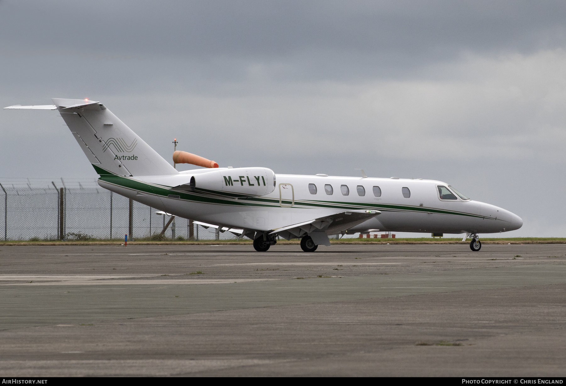 Aircraft Photo of M-FLYI | Cessna 525C CitationJet CJ4 | Avtrade | AirHistory.net #546500