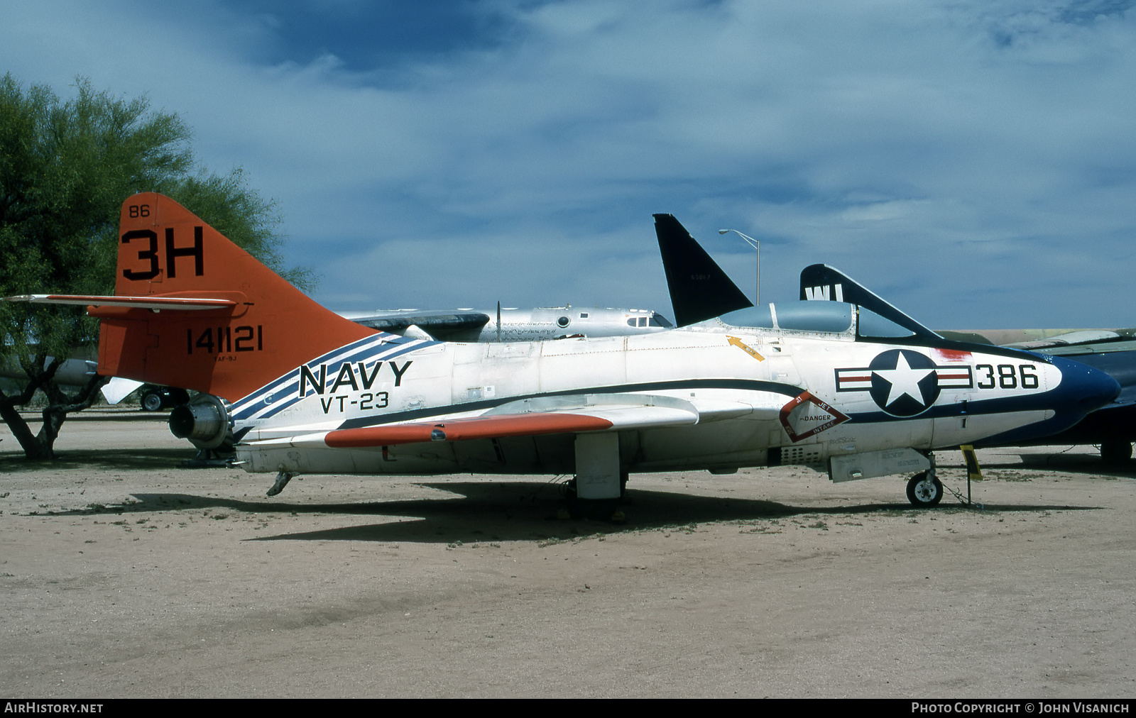 Aircraft Photo of 141121 | Grumman TAF-9J Cougar | USA - Navy | AirHistory.net #546510