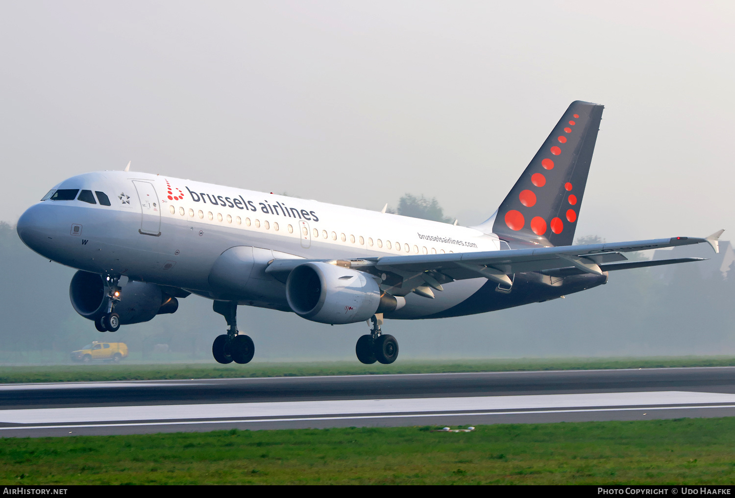 Aircraft Photo of OO-SSW | Airbus A319-111 | Brussels Airlines | AirHistory.net #546539