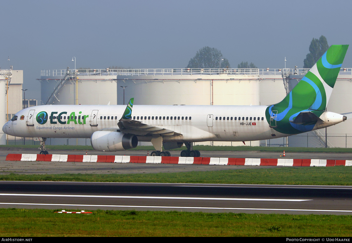 Aircraft Photo of HB-JJE | Boeing 757-204 | ECAir - Equatorial Congo Airlines | AirHistory.net #546622