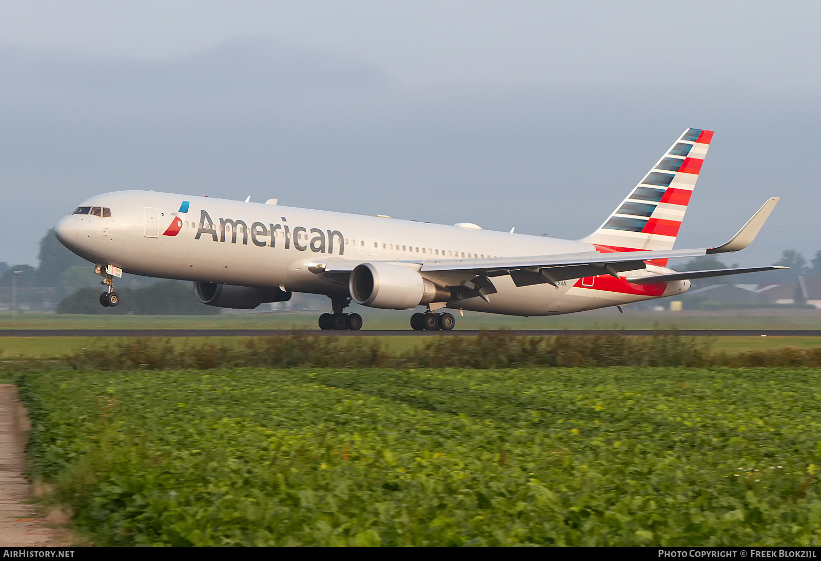 Aircraft Photo of N399AN | Boeing 767-323/ER | American Airlines | AirHistory.net #546654