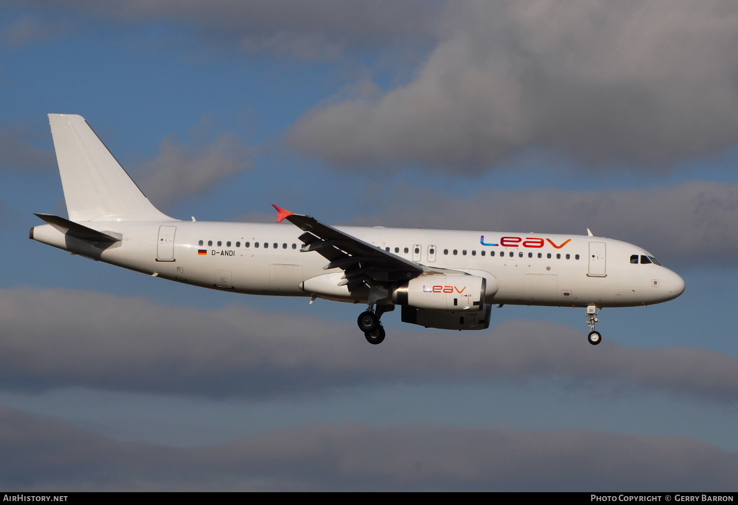Aircraft Photo of D-ANDI | Airbus A320-232 | Leav Aviation | AirHistory.net #546765