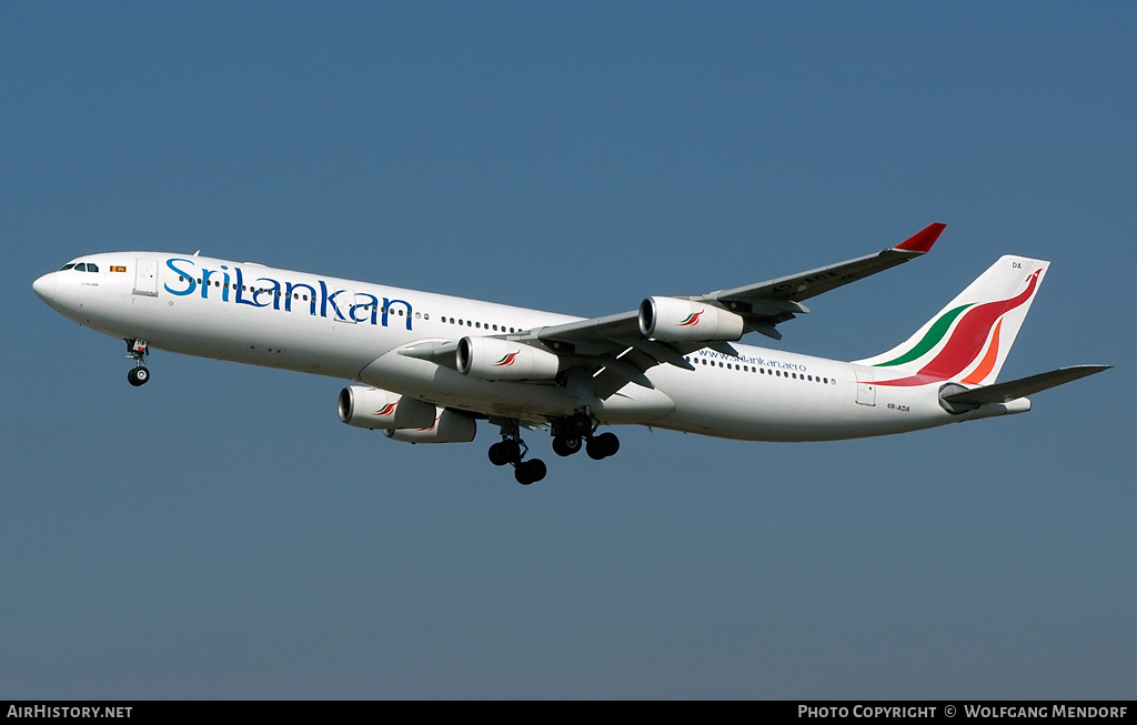 Aircraft Photo of 4R-ADA | Airbus A340-311 | SriLankan Airlines | AirHistory.net #546776