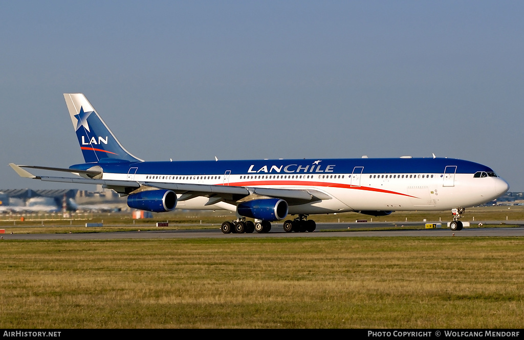 Aircraft Photo of CC-CQE | Airbus A340-313X | LAN Chile - Línea Aérea Nacional | AirHistory.net #546816