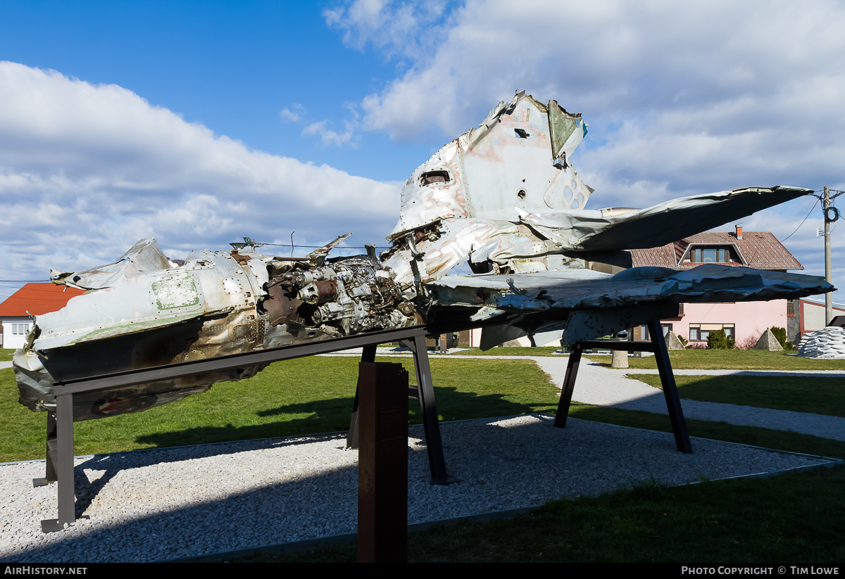 Aircraft Photo of 17130 | Mikoyan-Gurevich MiG-21bis | Yugoslavia - Air Force | AirHistory.net #546937