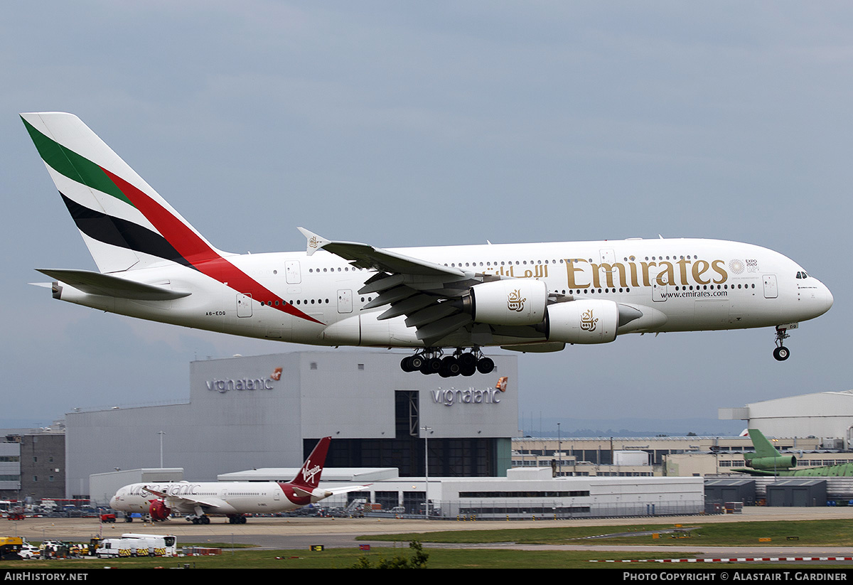 Aircraft Photo of A6-EDQ | Airbus A380-861 | Emirates | AirHistory.net #547016