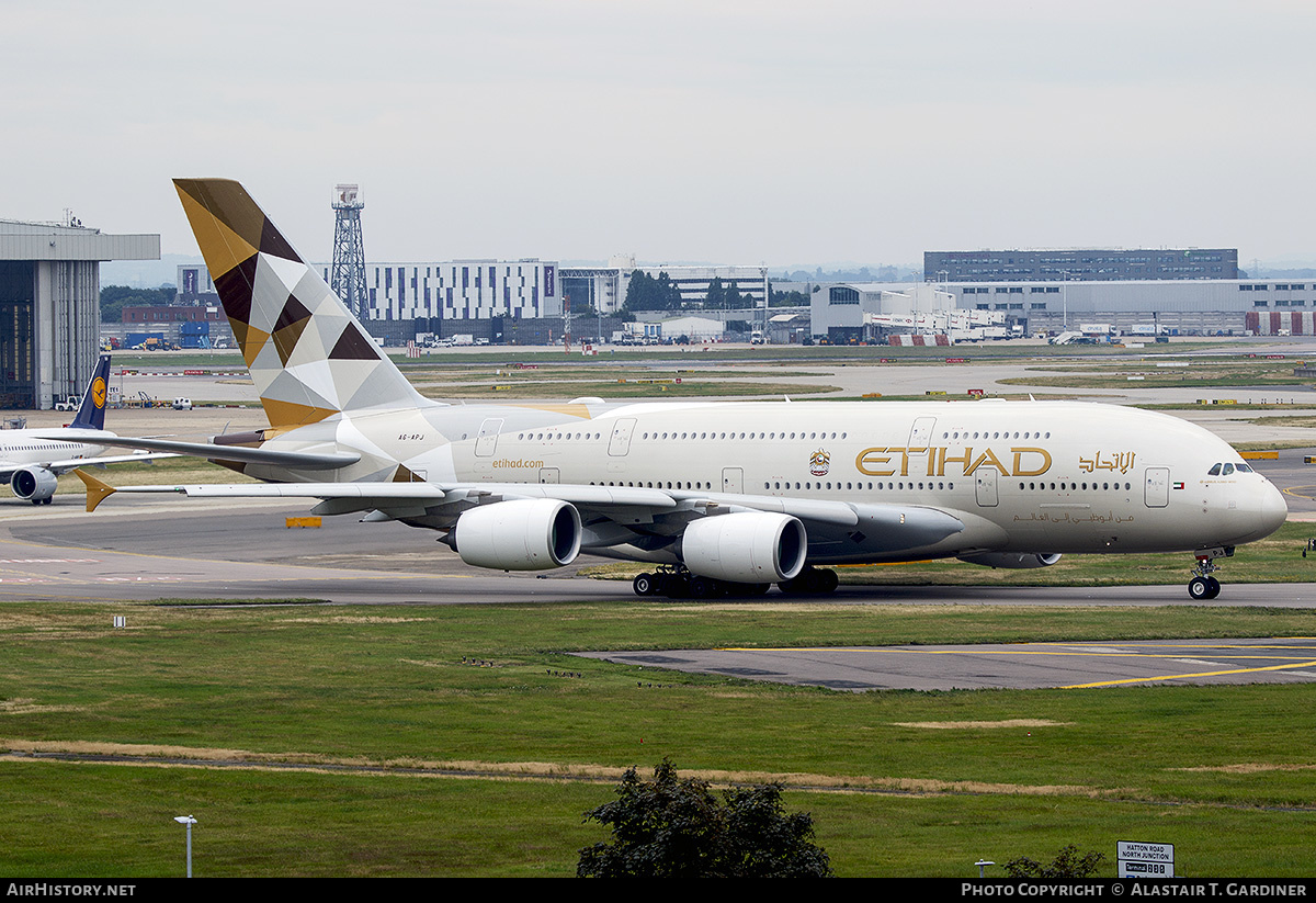 Aircraft Photo of A6-APJ | Airbus A380-861 | Etihad Airways | AirHistory.net #547017