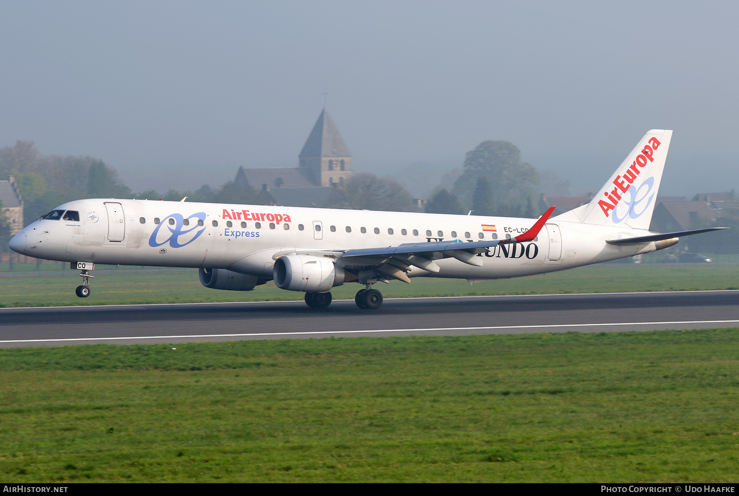 Aircraft Photo of EC-LCQ | Embraer 195LR (ERJ-190-200LR) | Air Europa Express | AirHistory.net #547122