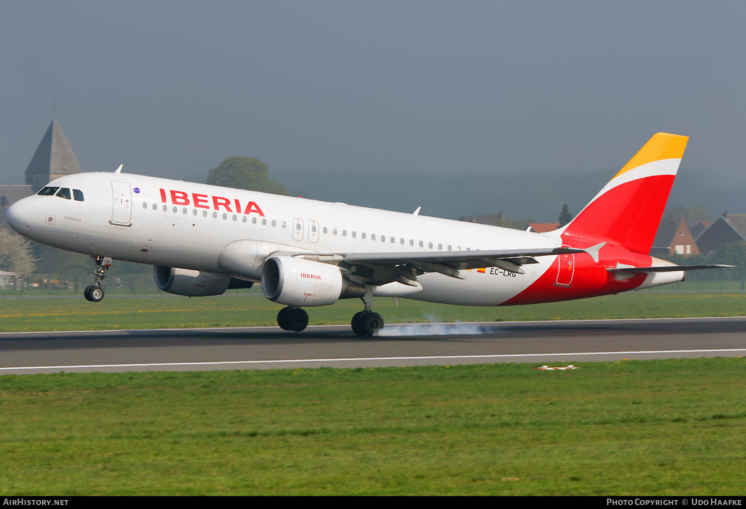 Aircraft Photo of EC-LRG | Airbus A320-214 | Iberia | AirHistory.net #547133