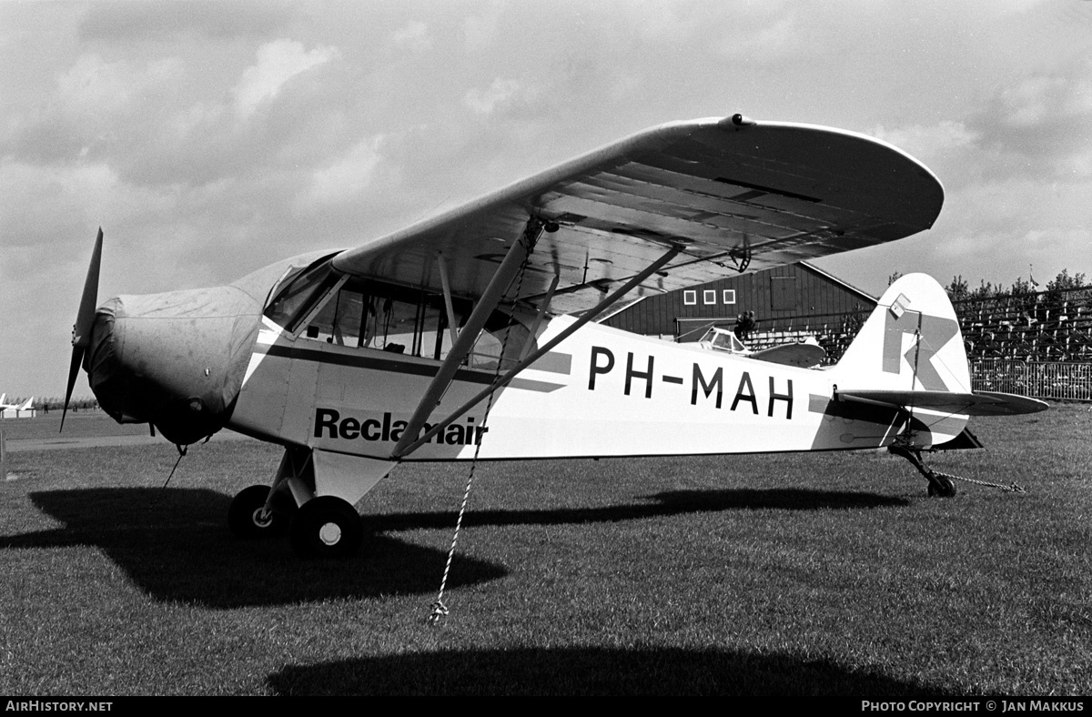 Aircraft Photo of PH-MAH | Piper PA-18-150 Super Cub | Reclamair | AirHistory.net #547212