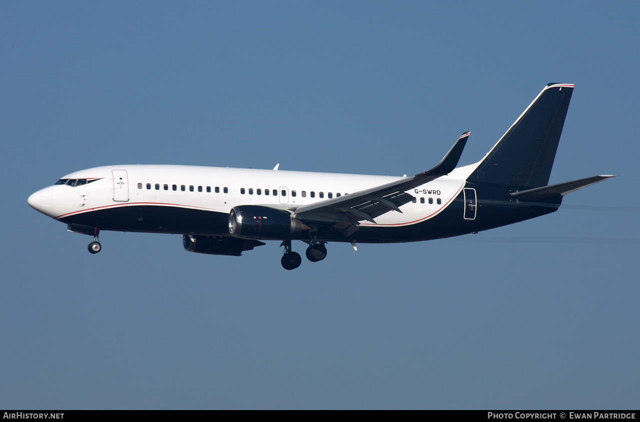 Aircraft Photo of G-SWRD | Boeing 737-3L9 | AirHistory.net #547275