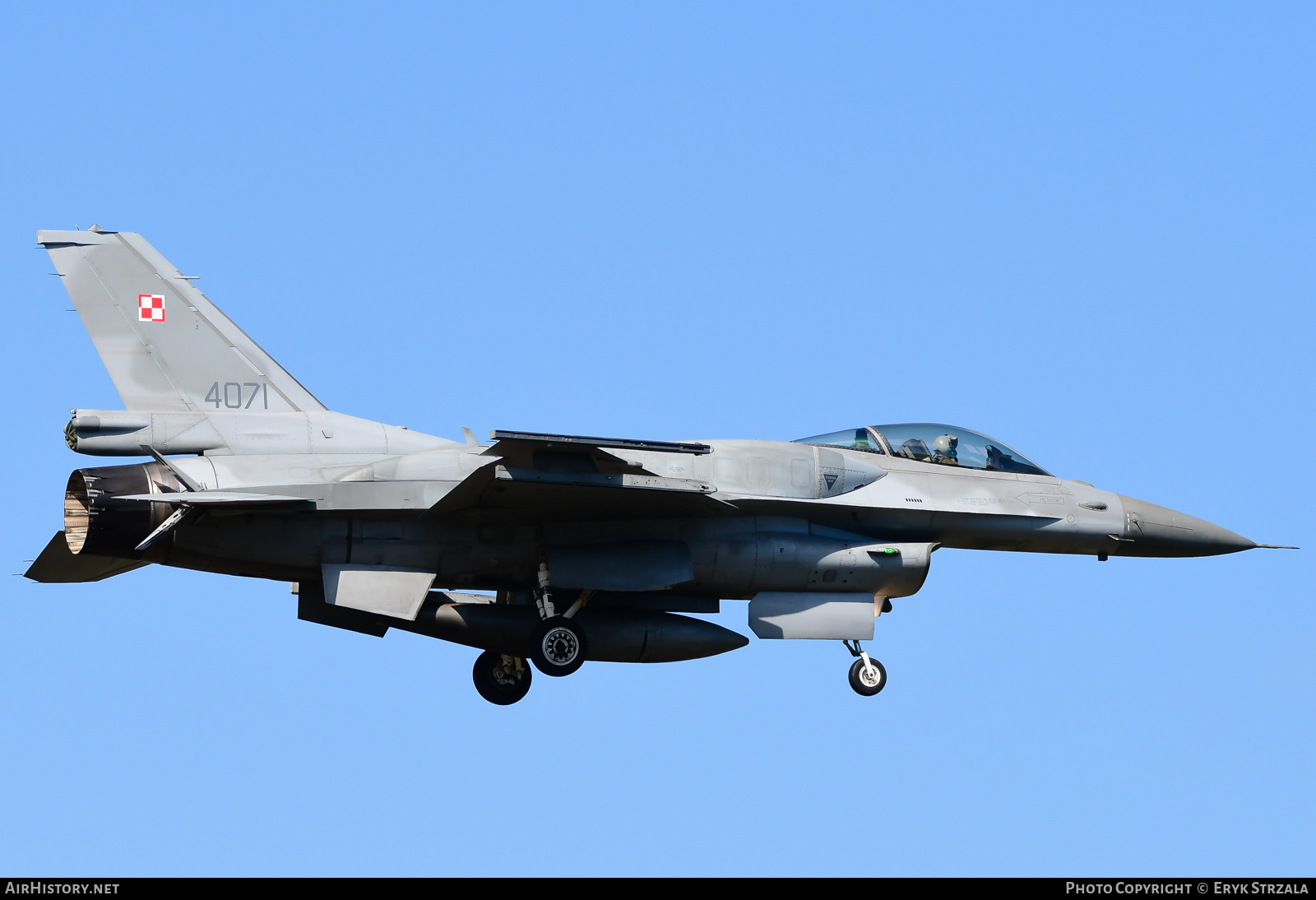 Aircraft Photo of 4071 | General Dynamics F-16C Fighting Falcon | Poland - Air Force | AirHistory.net #547455