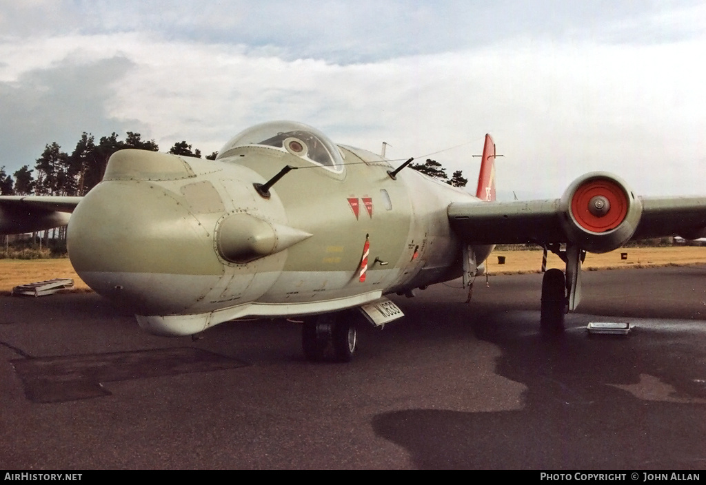 Aircraft Photo of WJ633 | English Electric Canberra T17A | UK - Air Force | AirHistory.net #547558