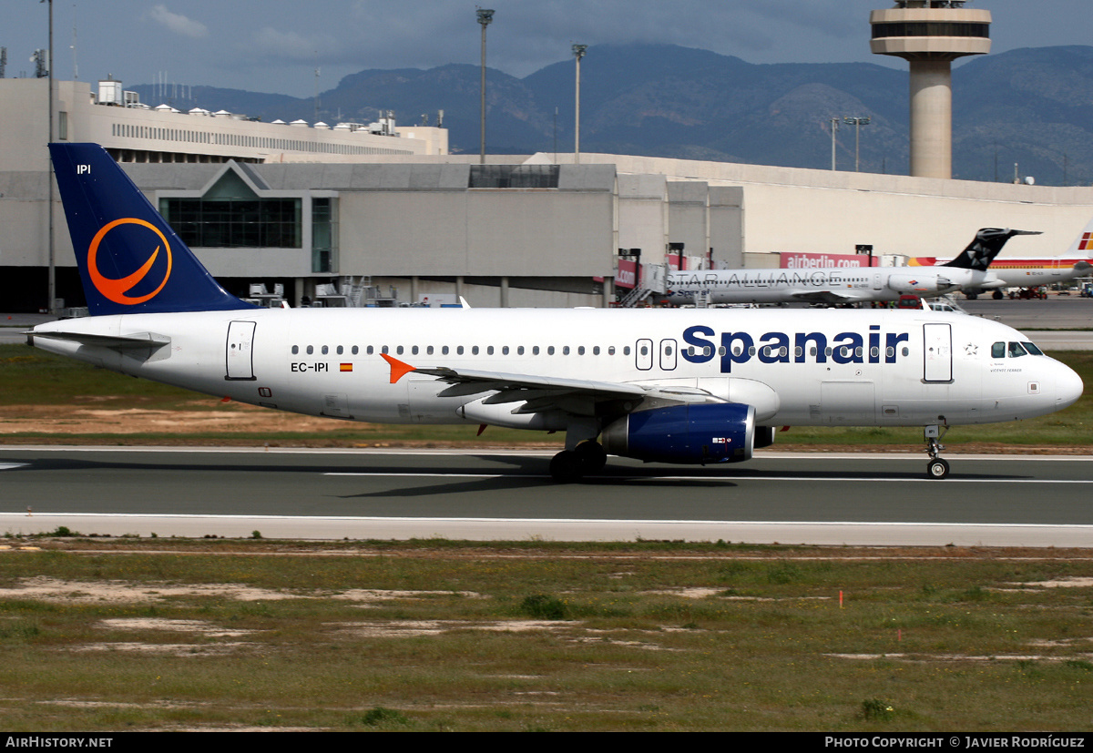 Aircraft Photo of EC-IPI | Airbus A320-232 | Spanair | AirHistory.net #547584