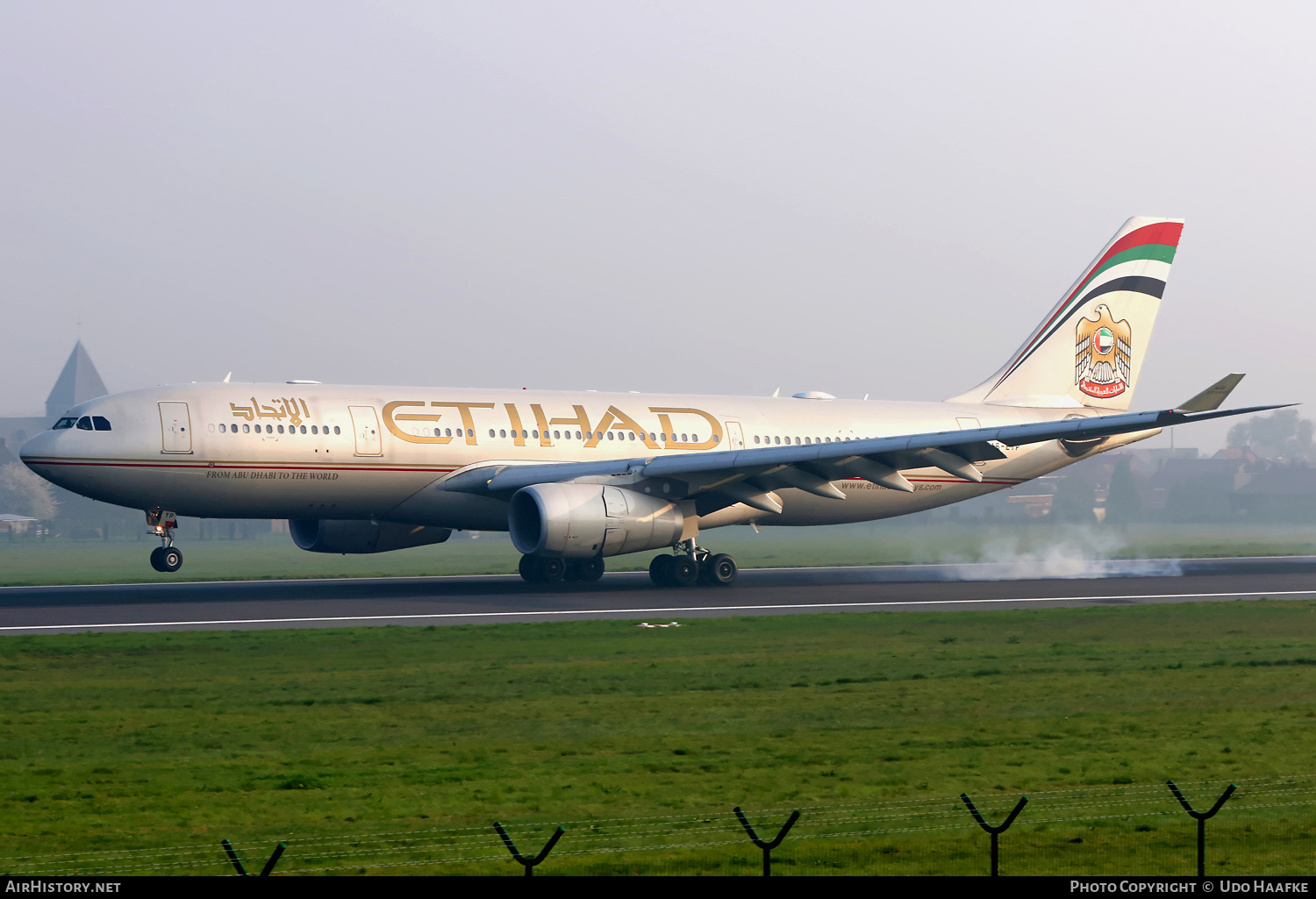 Aircraft Photo of A6-EYP | Airbus A330-243 | Etihad Airways | AirHistory.net #547626