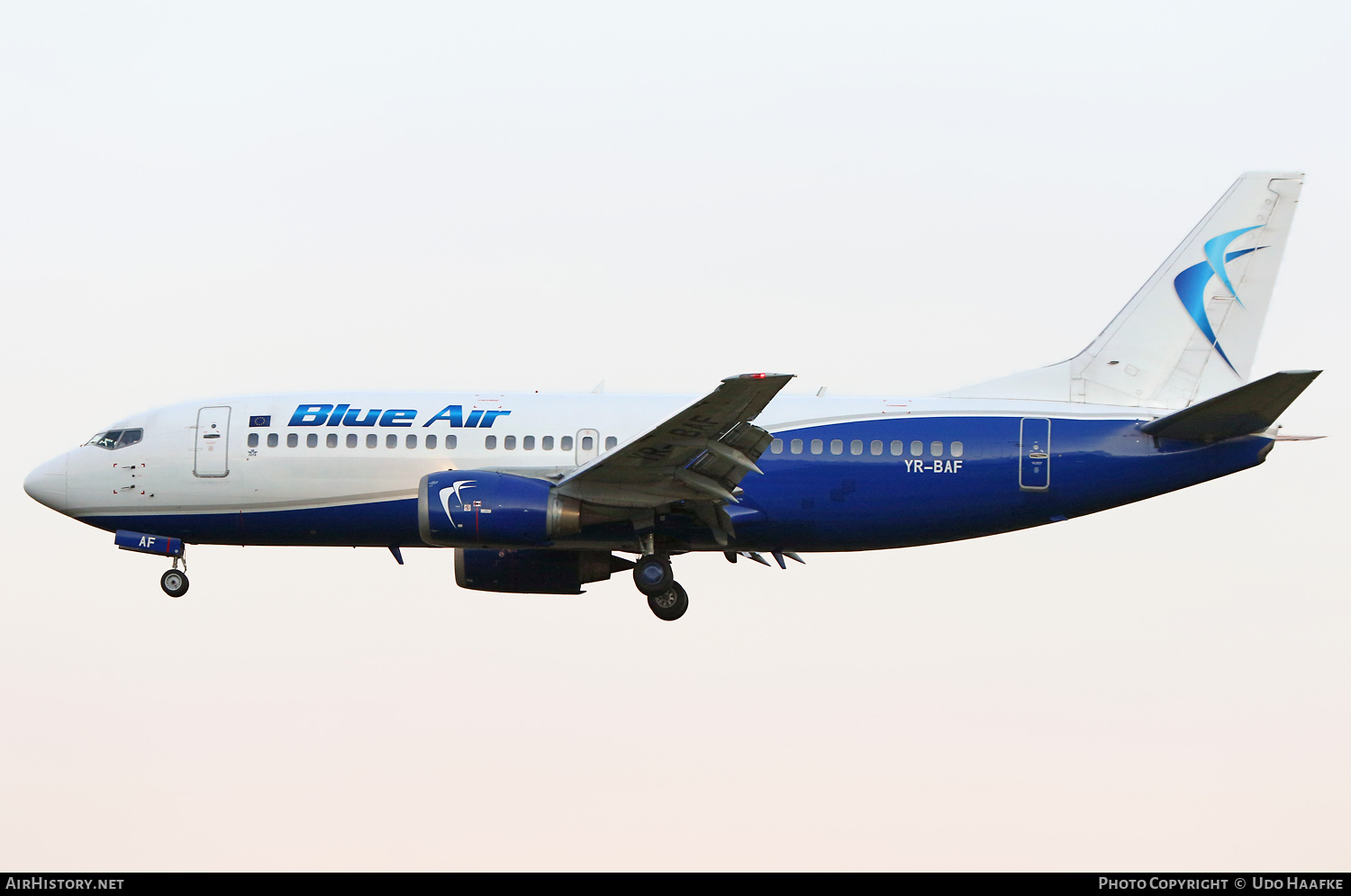 Aircraft Photo of YR-BAF | Boeing 737-322 | Blue Air | AirHistory.net #547639