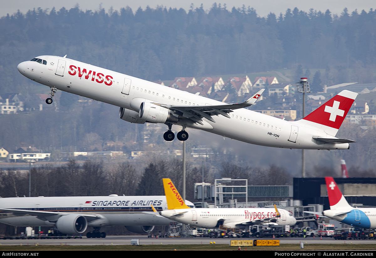 Aircraft Photo of HB-ION | Airbus A321-212 | Swiss International Air Lines | AirHistory.net #547761