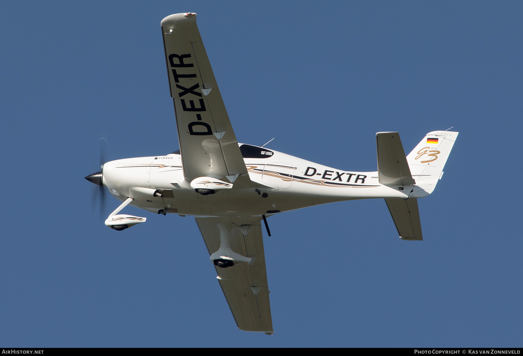 Aircraft Photo of D-EXTR | Cirrus SR-22 G3-GTS | AirHistory.net #547777