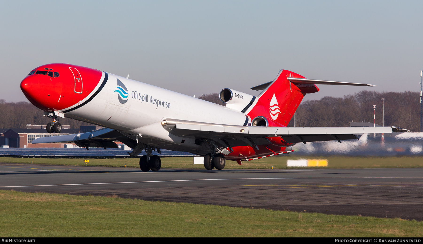 Aircraft Photo of G-OSRA | Boeing 727-2S2F/Adv(RE) Super 27 | Oil Spill Response | AirHistory.net #547781
