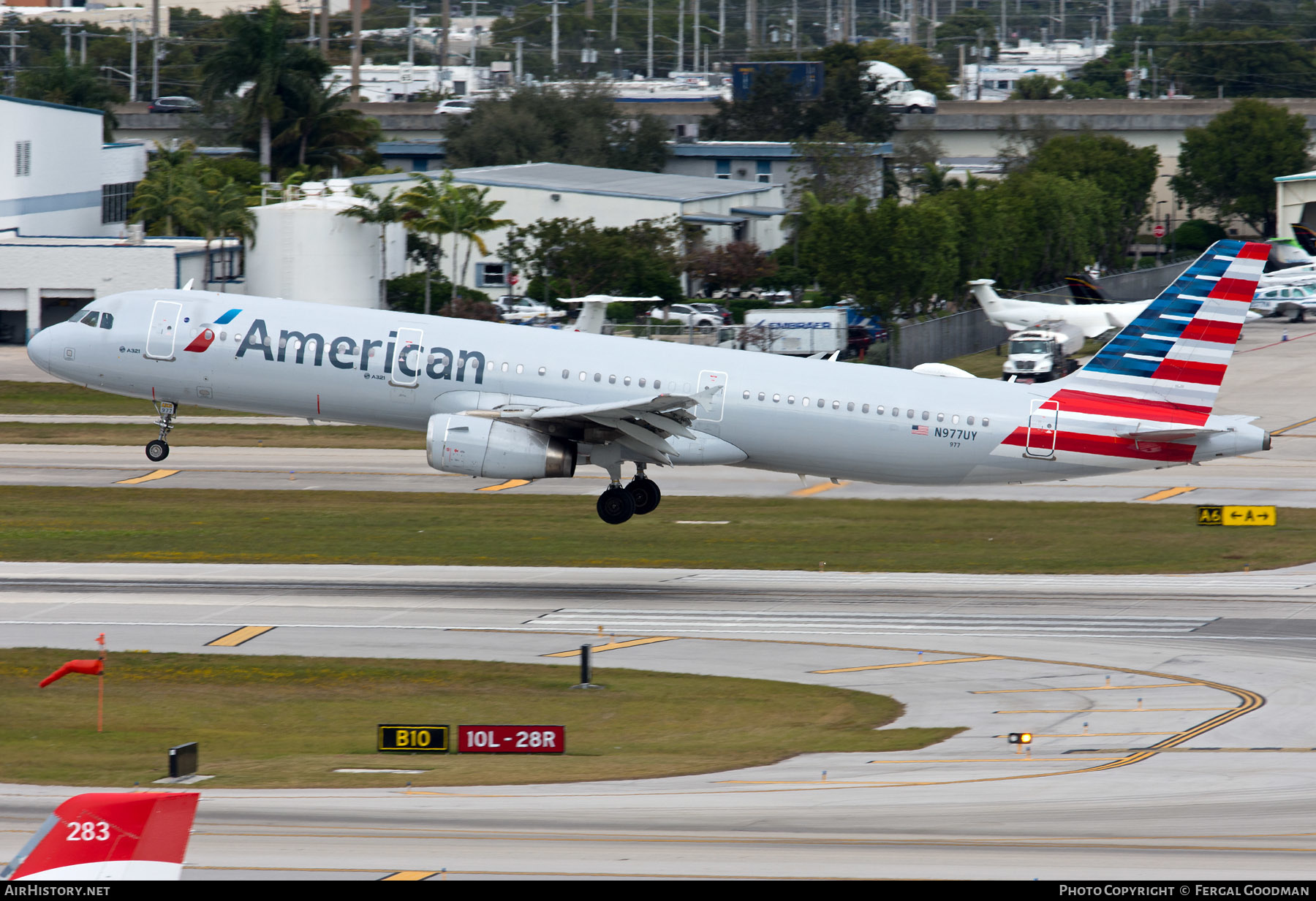 Aircraft Photo of N977UY | Airbus A321-231 | American Airlines | AirHistory.net #547793