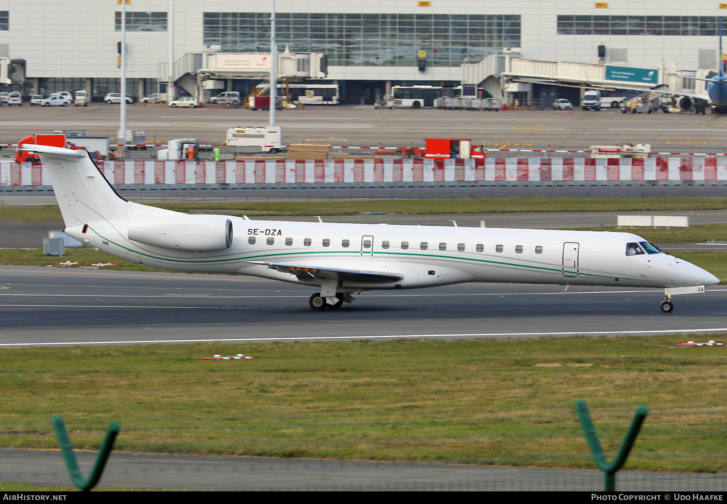 Aircraft Photo of SE-DZA | Embraer ERJ-145EU (EMB-145EU) | AirHistory.net #547807