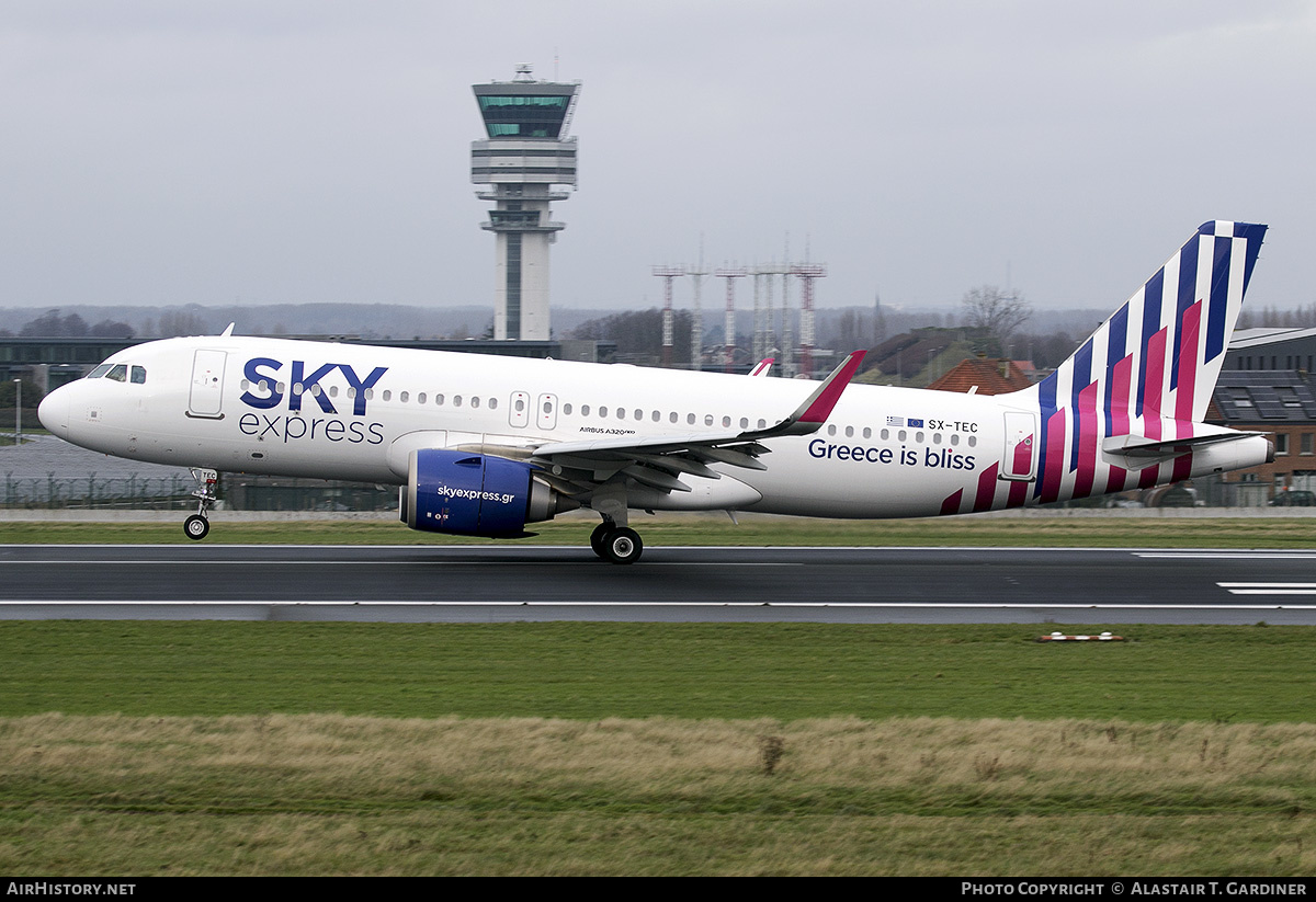 Aircraft Photo of SX-TEC | Airbus A320-251N | Sky Express | AirHistory.net #547811