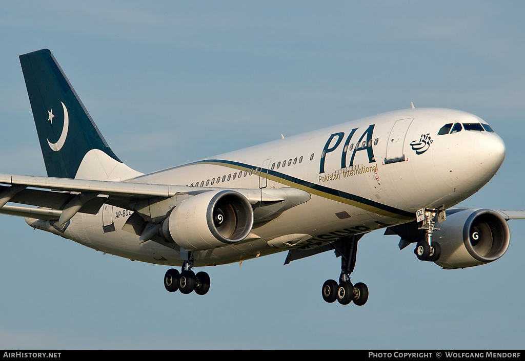 Aircraft Photo of AP-BDZ | Airbus A310-308 | Pakistan International Airlines - PIA | AirHistory.net #547838