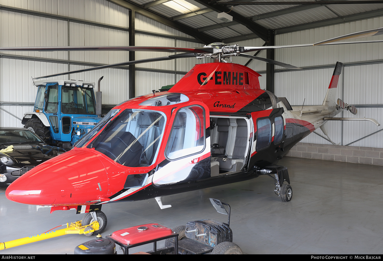 Aircraft Photo of G-EMHE | Agusta A-109S Grand | AirHistory.net #547923