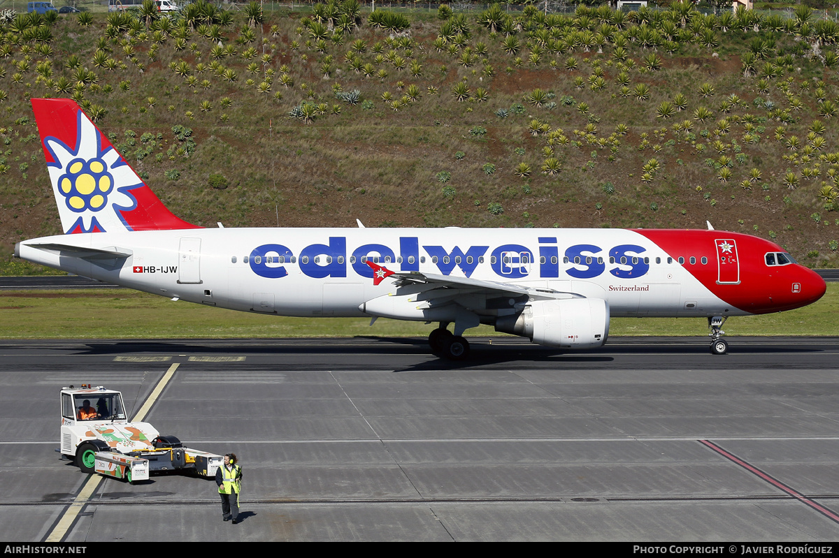 Aircraft Photo of HB-IJW | Airbus A320-214 | Edelweiss Air | AirHistory.net #548012