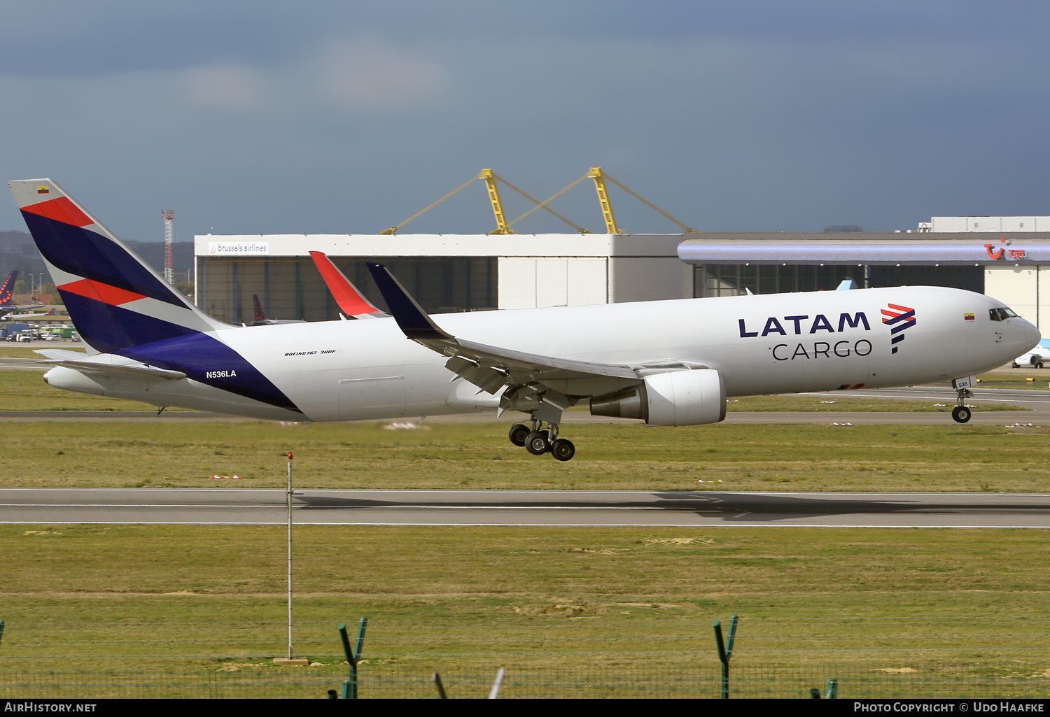Aircraft Photo of N536LA | Boeing 767-316F/ER | LATAM Cargo | AirHistory.net #548066