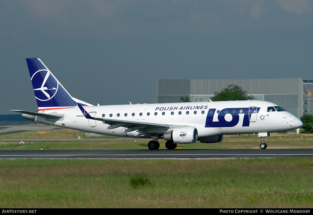 Aircraft Photo of SP-LDD | Embraer 170STD (ERJ-170-100STD) | LOT Polish Airlines - Polskie Linie Lotnicze | AirHistory.net #548127