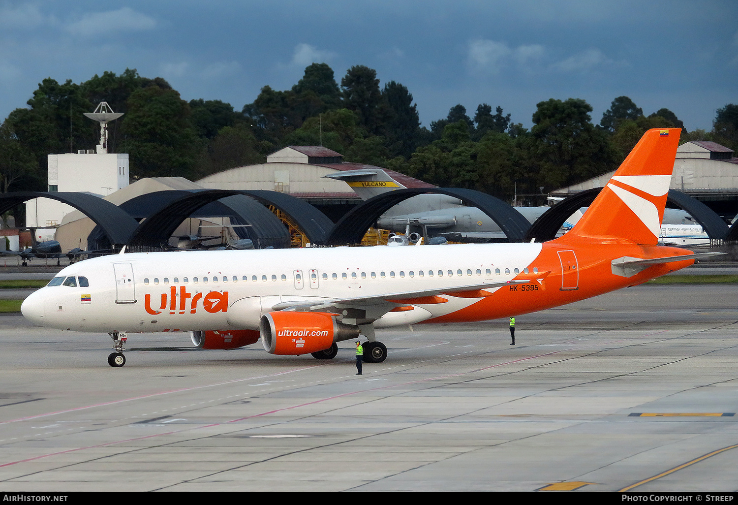 Aircraft Photo of HK-5395 | Airbus A320-214 | Ultra Air | AirHistory.net #548171