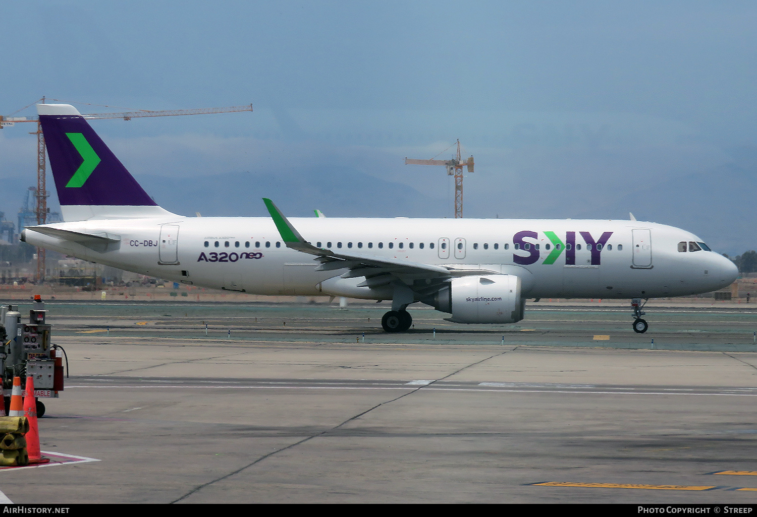 Aircraft Photo of CC-DBJ | Airbus A320-251N | Sky Airline | AirHistory.net #548182
