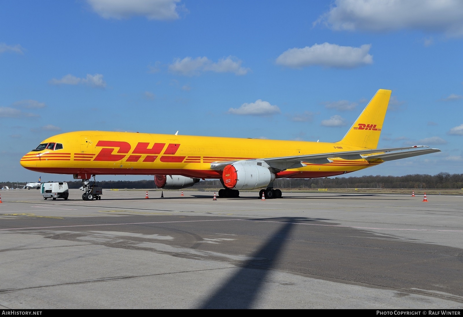 Aircraft Photo of G-BMRI | Boeing 757-236 | DHL International | AirHistory.net #548189