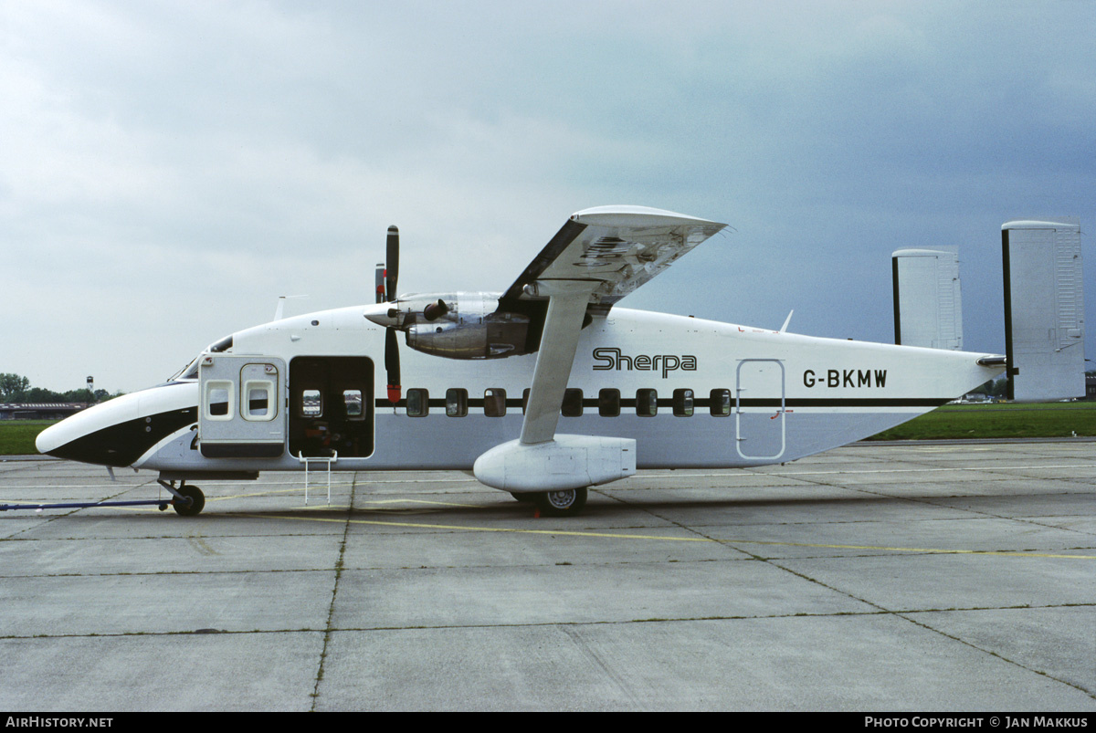 Aircraft Photo of G-BKMW | Short C-23B Sherpa (330) | AirHistory.net #548251