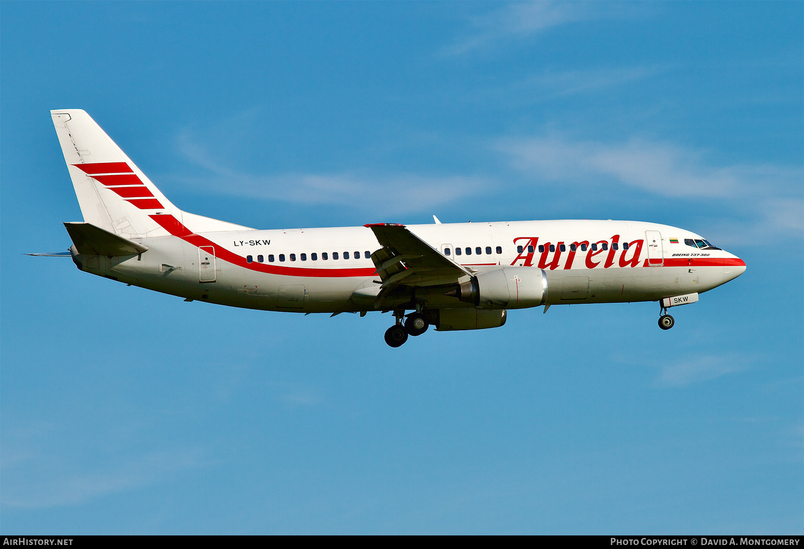 Aircraft Photo of LY-SKW | Boeing 737-382 | Aurela | AirHistory.net #548293