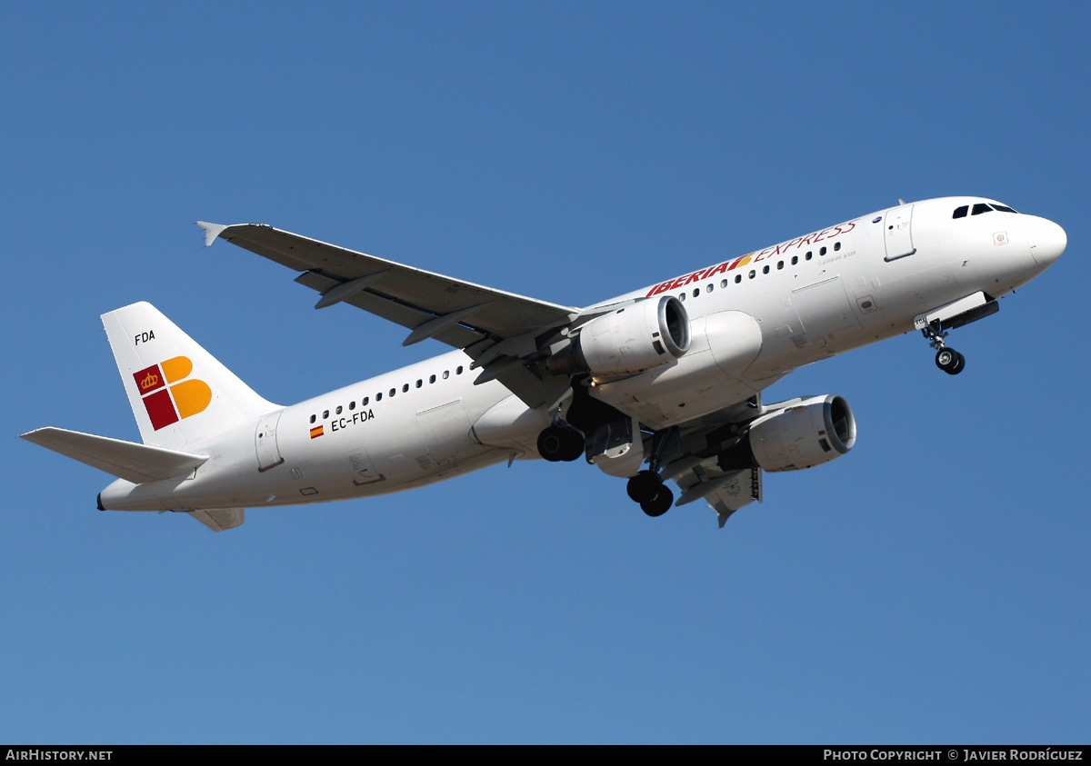 Aircraft Photo of EC-FDA | Airbus A320-211 | Iberia Express | AirHistory.net #548380