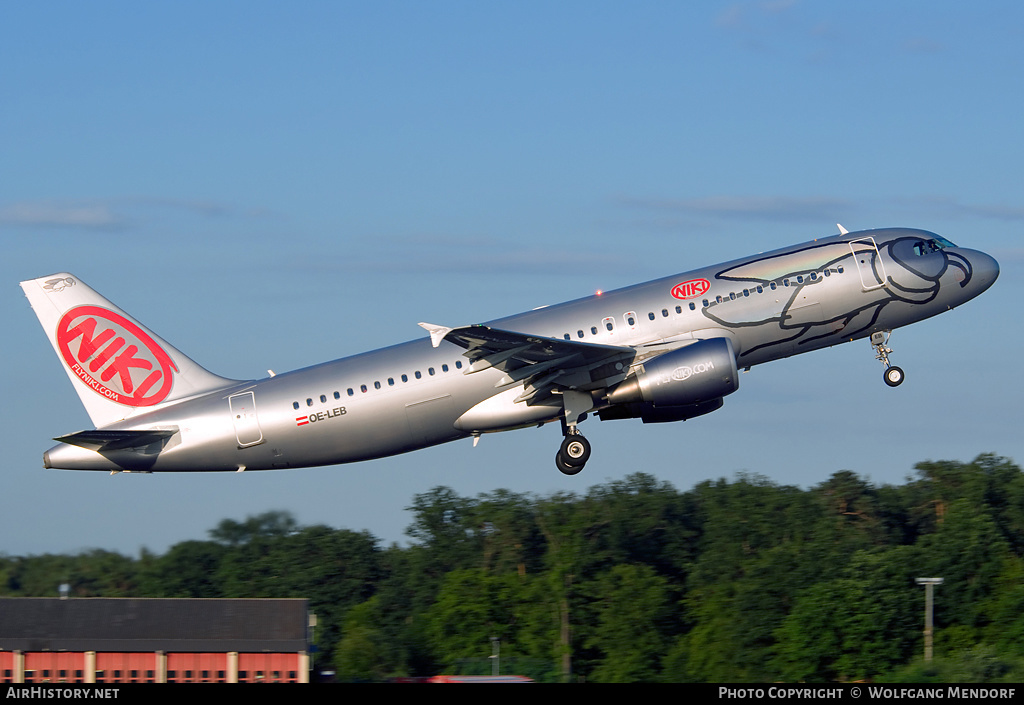 Aircraft Photo of OE-LEB | Airbus A320-214 | Niki | AirHistory.net #548383