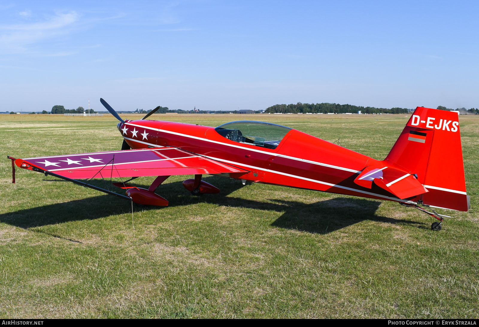 Aircraft Photo of D-EJKS | Extra EA-300S | AirHistory.net #548391