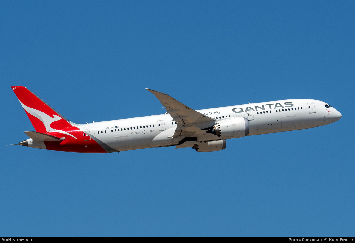 Aircraft Photo of VH-ZNE | Boeing 787-9 Dreamliner | Qantas | AirHistory.net #548410
