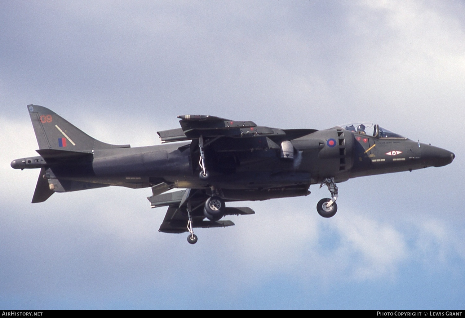 Aircraft Photo of ZD354 | British Aerospace Harrier GR5 | UK - Air Force | AirHistory.net #548439