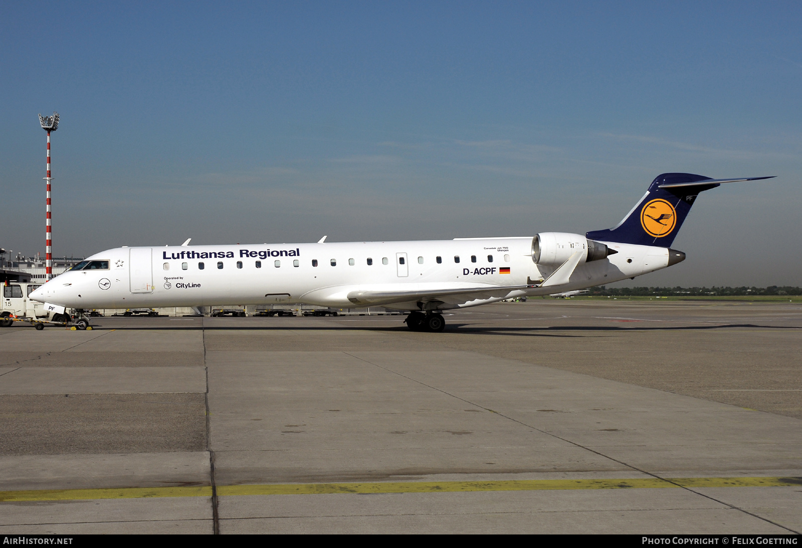 Aircraft Photo of D-ACPF | Bombardier CRJ-701ER (CL-600-2C10) | Lufthansa Regional | AirHistory.net #548529