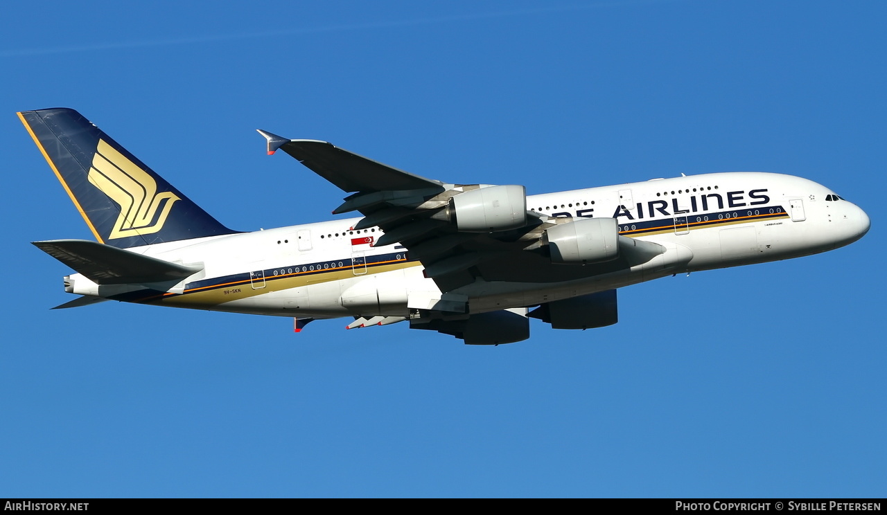 Aircraft Photo of 9V-SKN | Airbus A380-841 | Singapore Airlines | AirHistory.net #548590