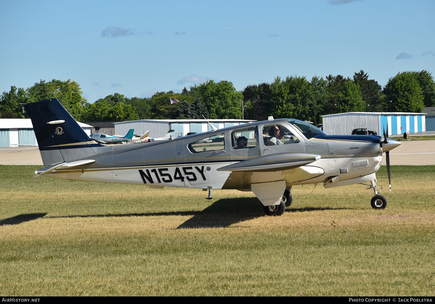 Aircraft Photo of N1545Y | Beech F33A Bonanza | AirHistory.net #548615