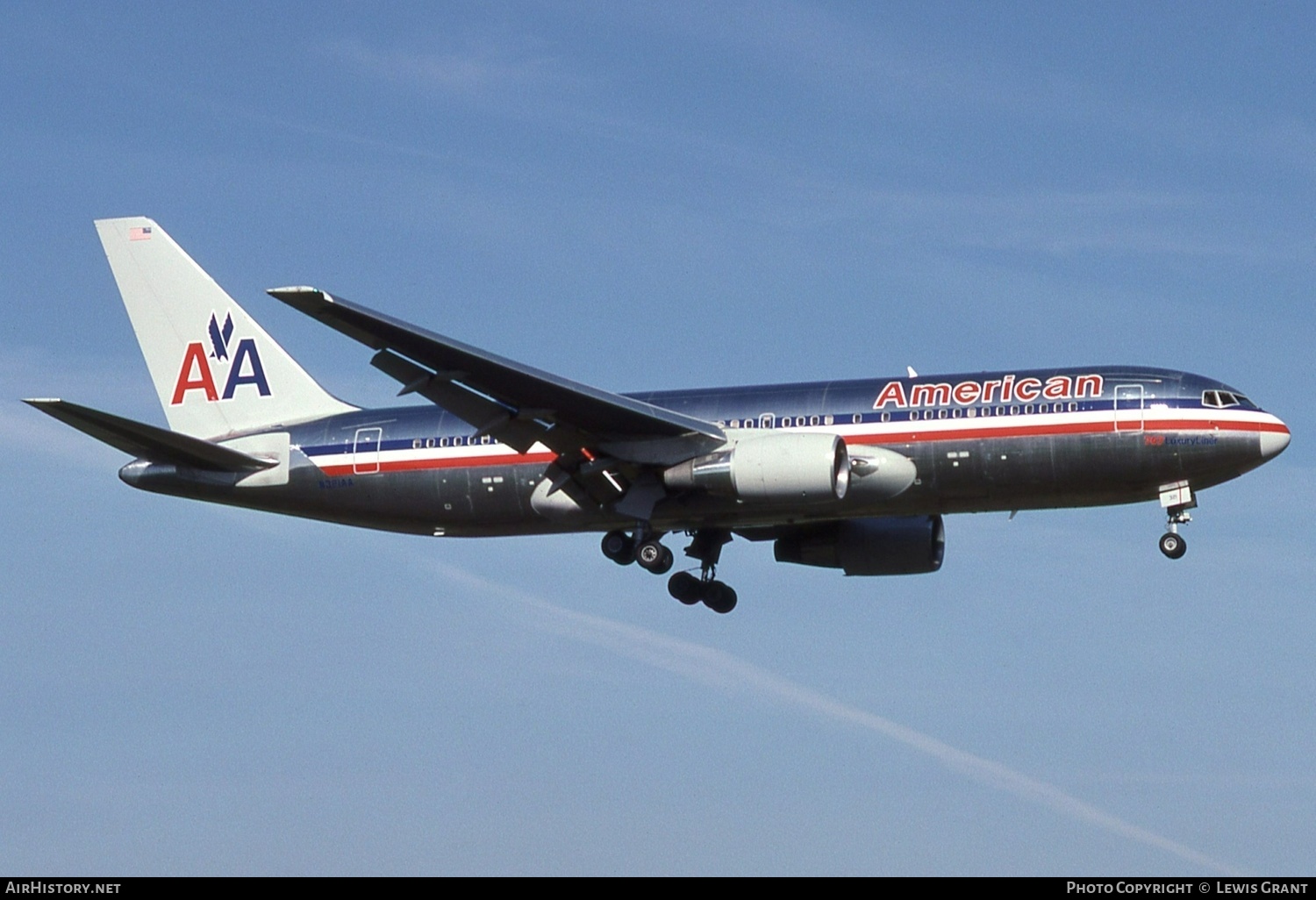 Aircraft Photo of N321AA | Boeing 767-223(ER) | American Airlines | AirHistory.net #548739